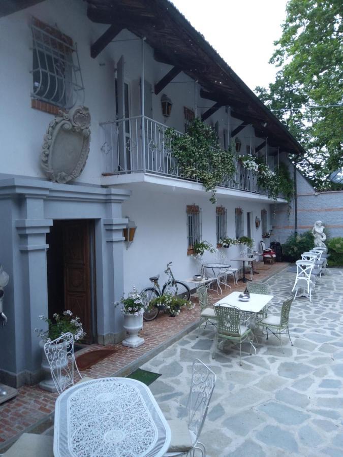 Antica Villa Cuneo- Guest House - "B&B E Non Un Hotel A Cuneo" 外观 照片