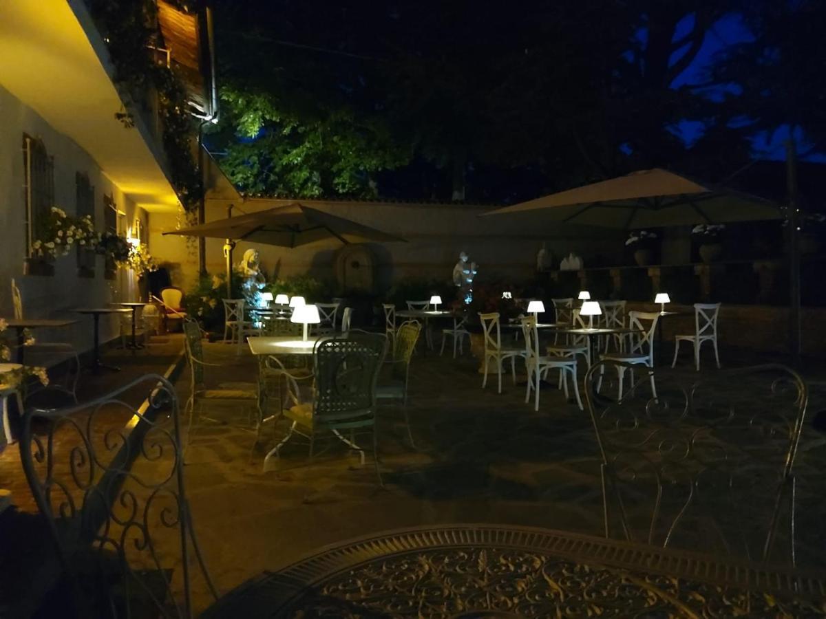 Antica Villa Cuneo- Guest House - "B&B E Non Un Hotel A Cuneo" 外观 照片