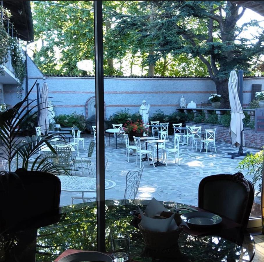 Antica Villa Cuneo- Guest House - "B&B E Non Un Hotel A Cuneo" 外观 照片